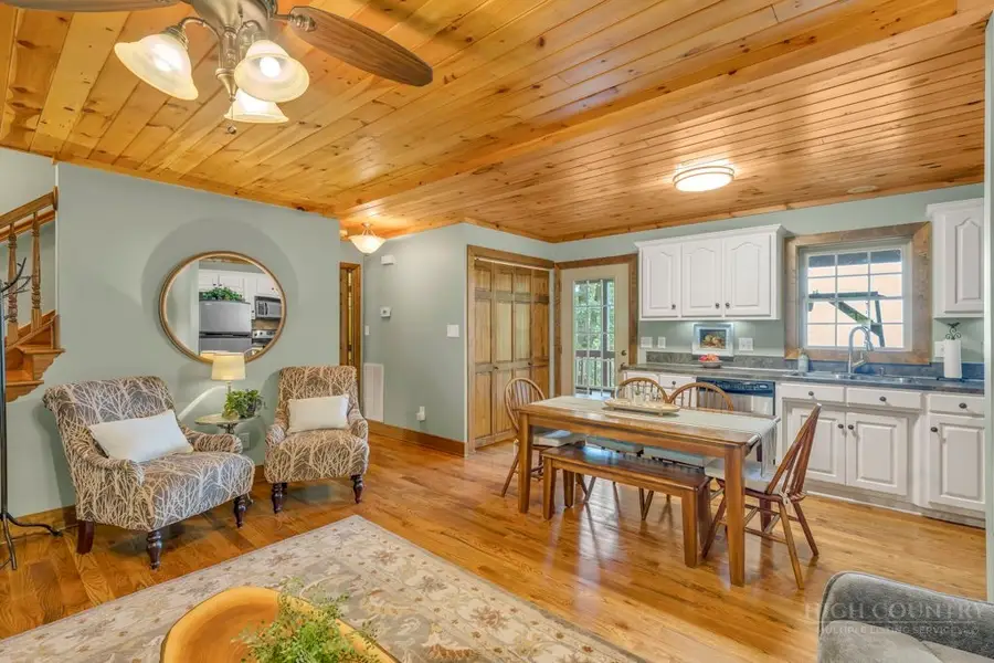 199 Bear Drive, Blowing Rock, NC 28605 - #3