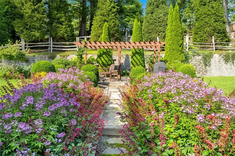 145 Mill Pond Manor Drive #8, Banner Elk, NC 28604 - #2