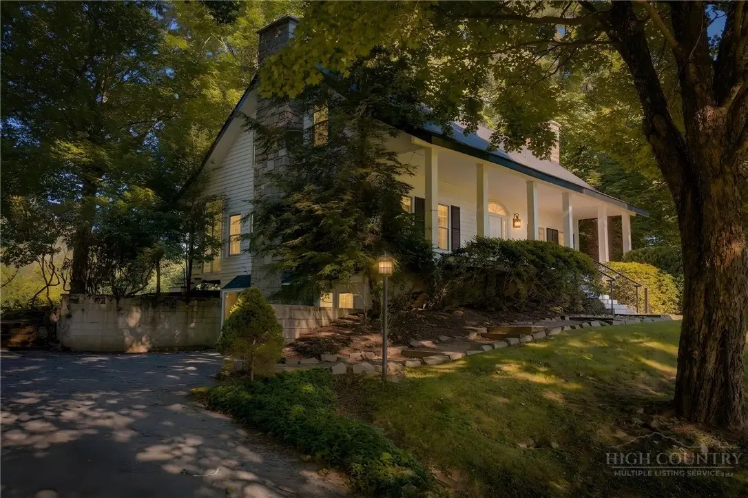 106 Thunderbolt Drive, Banner Elk, NC 28604 - #1