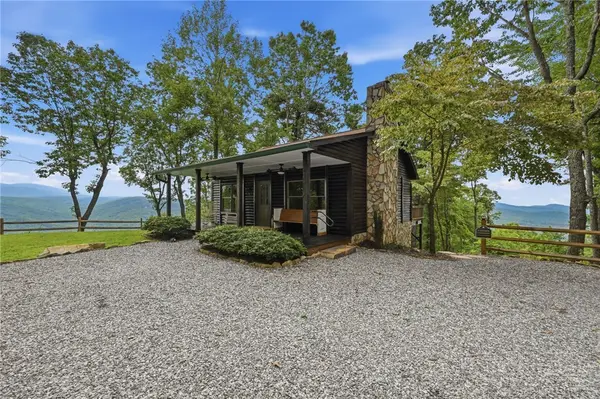 345 Chalk Dust Trail, Purlear, NC 28665