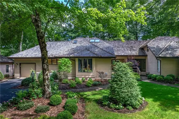 870 Clubhouse Drive #B2, Banner Elk, NC 28604