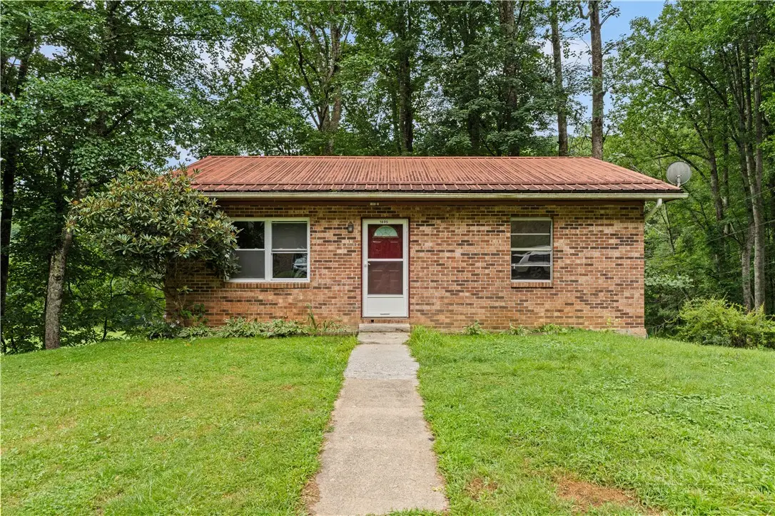 1895 Howard's Creek Road, Boone, NC 28607 - #1