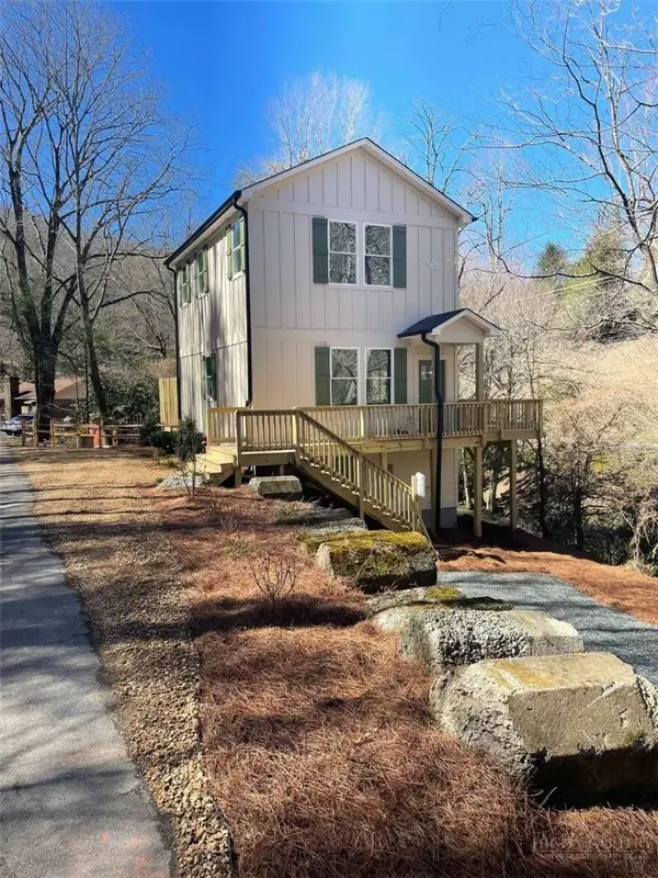 158 River View Lane, Blowing Rock, NC 28605