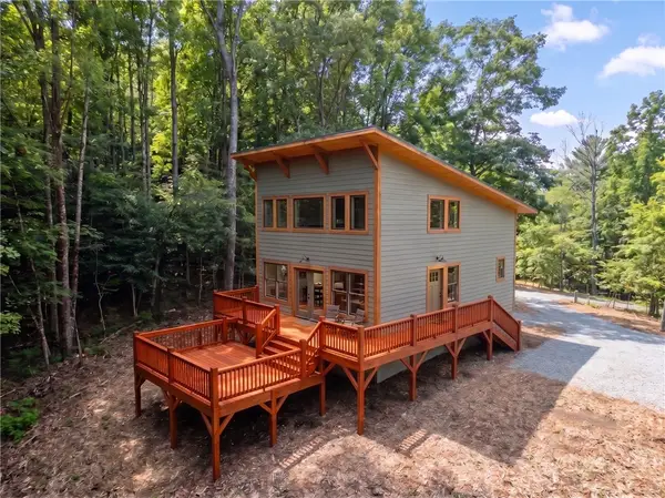 240 Galax Circle, Blowing Rock, NC 28605