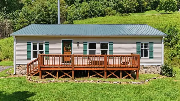 8807 Nc Hwy 194 N, Todd, NC 28684