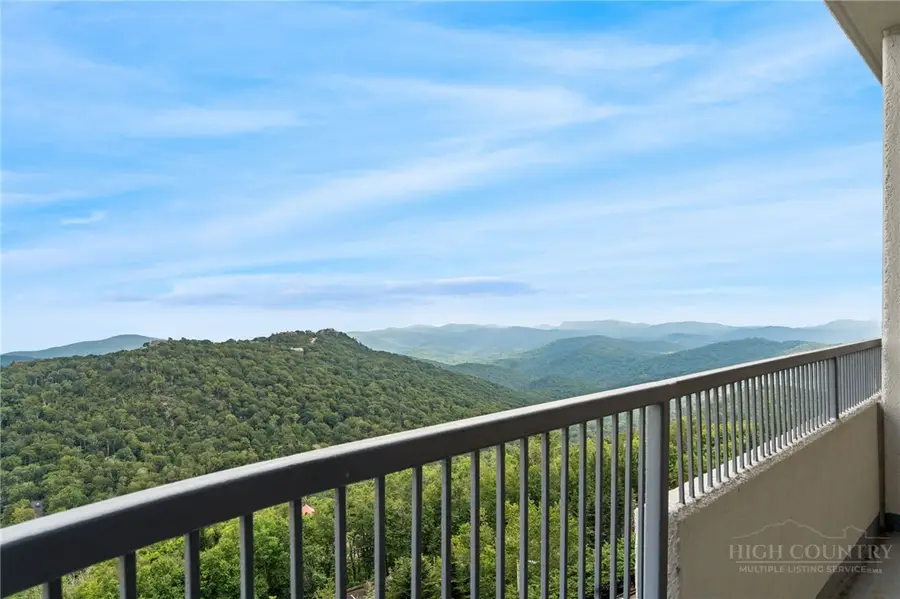 303 Sugar Top Drive #2520, Sugar Mountain, NC 28604 - #3