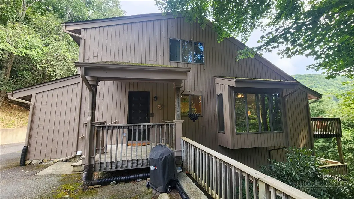 625 E. Old Turnpike Road, Banner Elk, NC 28604 - #1