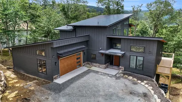 109 Pinnacle Ridge Road, Beech Mountain, NC 28604
