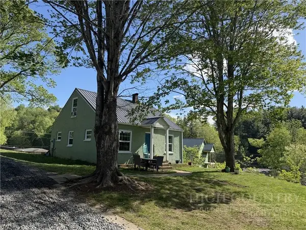 130 Bluegrass Drive, West Jefferson, NC 28694