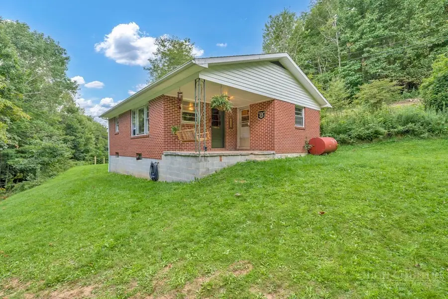 6104 Howards Creek Road, Boone, NC 28607 - #2