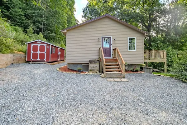 1401 Laurel Creek, Sugar Grove, NC 28679