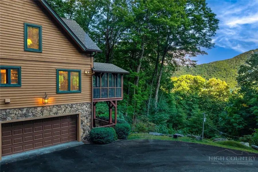 225 Isle Of Skye, Banner Elk, NC 28604 - #2