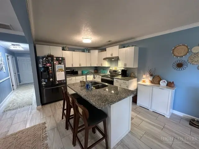 368 Westview Dr., Sparta, NC 28675 - #2