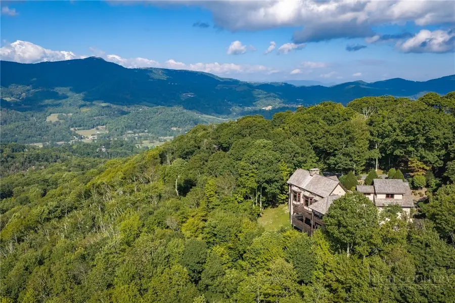 133 Summit Ledges Lane, Banner Elk, NC 28604 - #3