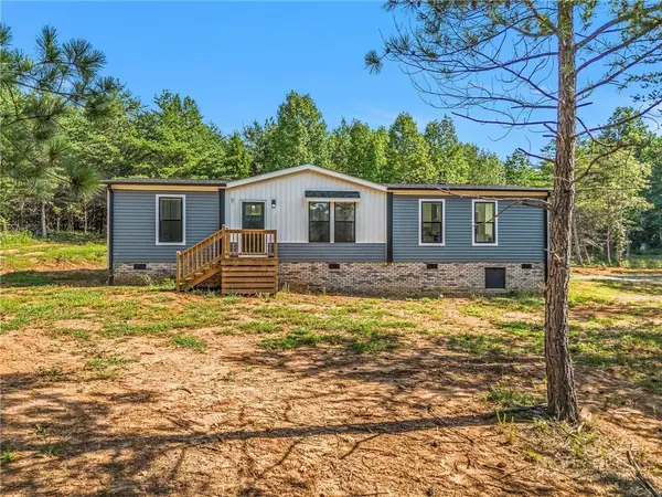 4228 Feather Pond Drive, East Bend, NC 27018