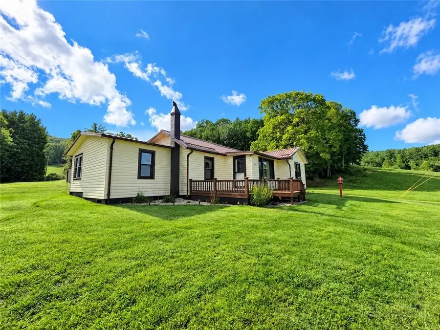 286 Hunt Ln, Laurel Springs, NC 28644 - #2