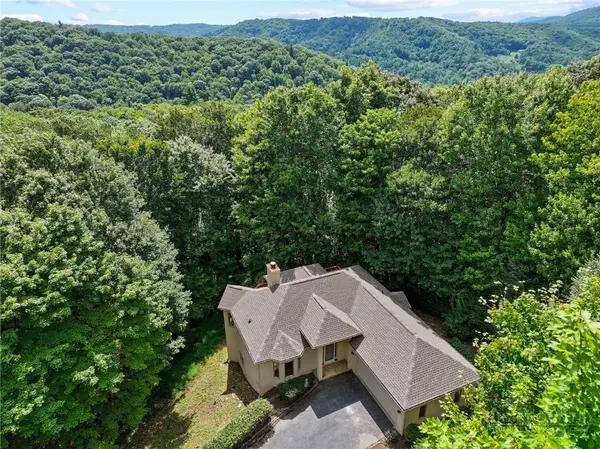 478 Sorrento Knolls Drive, Blowing Rock, NC 28605