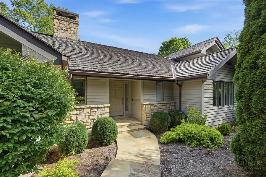 659 Clubhouse Drive #D2, Banner Elk, NC 28604 - #2