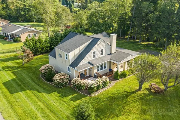 220 Brook Ln, West Jefferson, NC 28694
