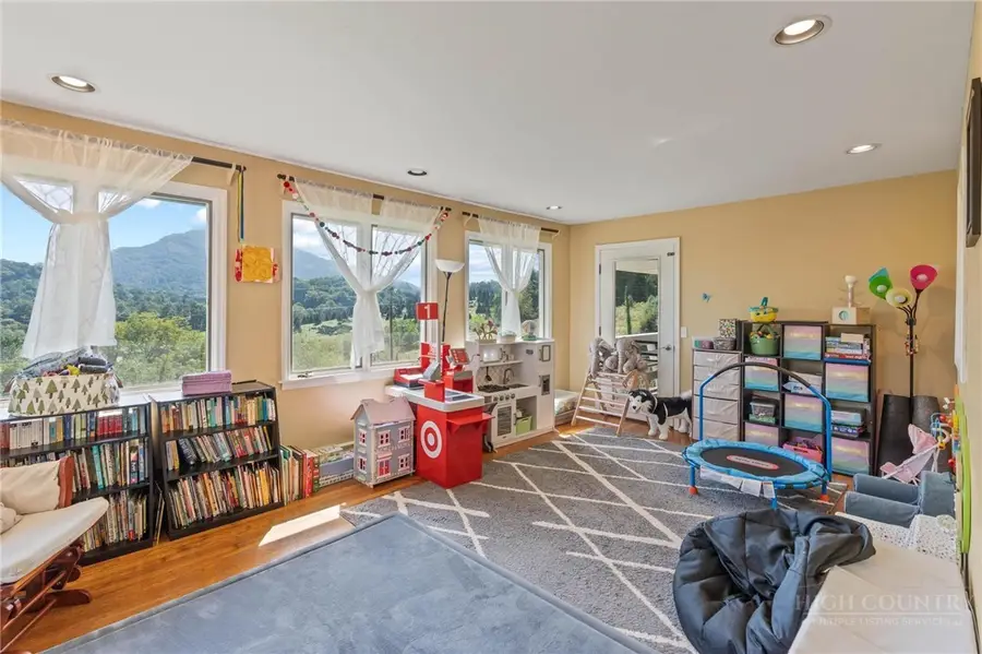 244 Melody Lane, West Jefferson, NC 28694 - #3