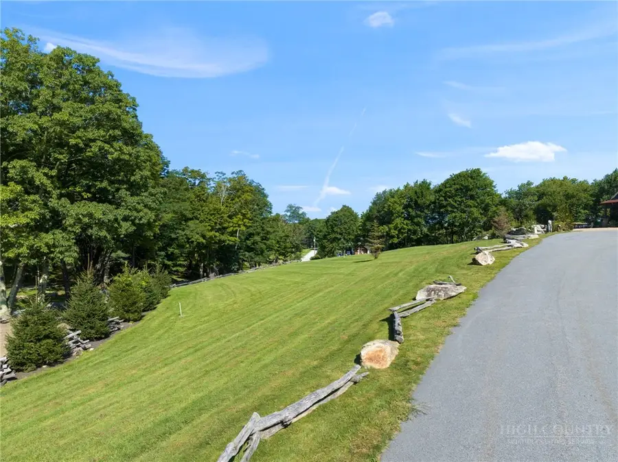 O-26 High Country Overlook, Banner Elk, NC 28604 - #2