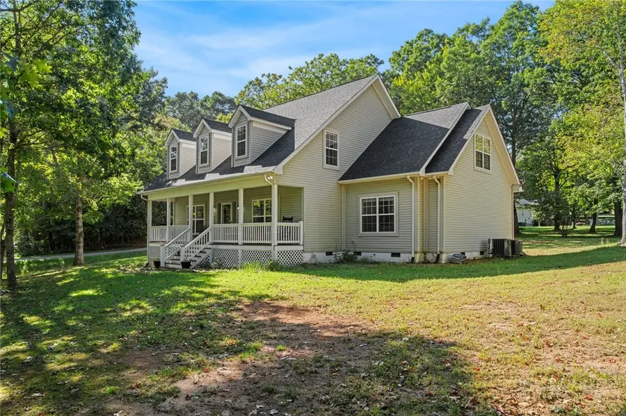 140 New Beginnings Drive, West Jefferson, NC 28694 - #2