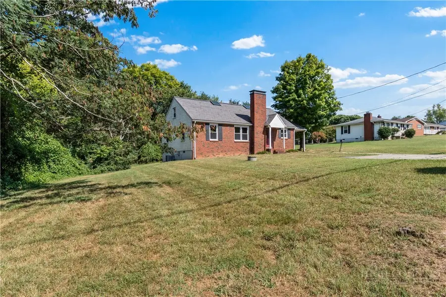 5035 Shattalon Drive, Winston Salem, NC 27106 - #2