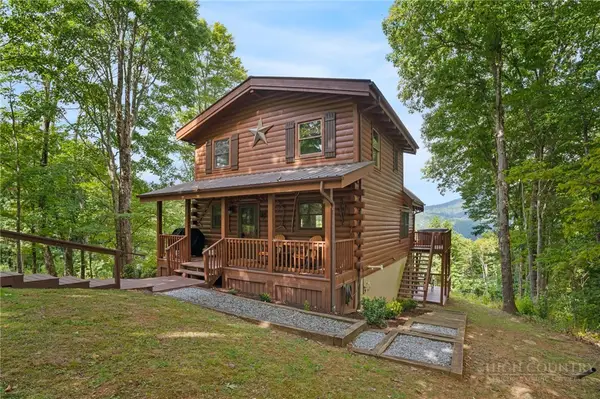 155 Spice Apple Drive, Banner Elk, NC 28604