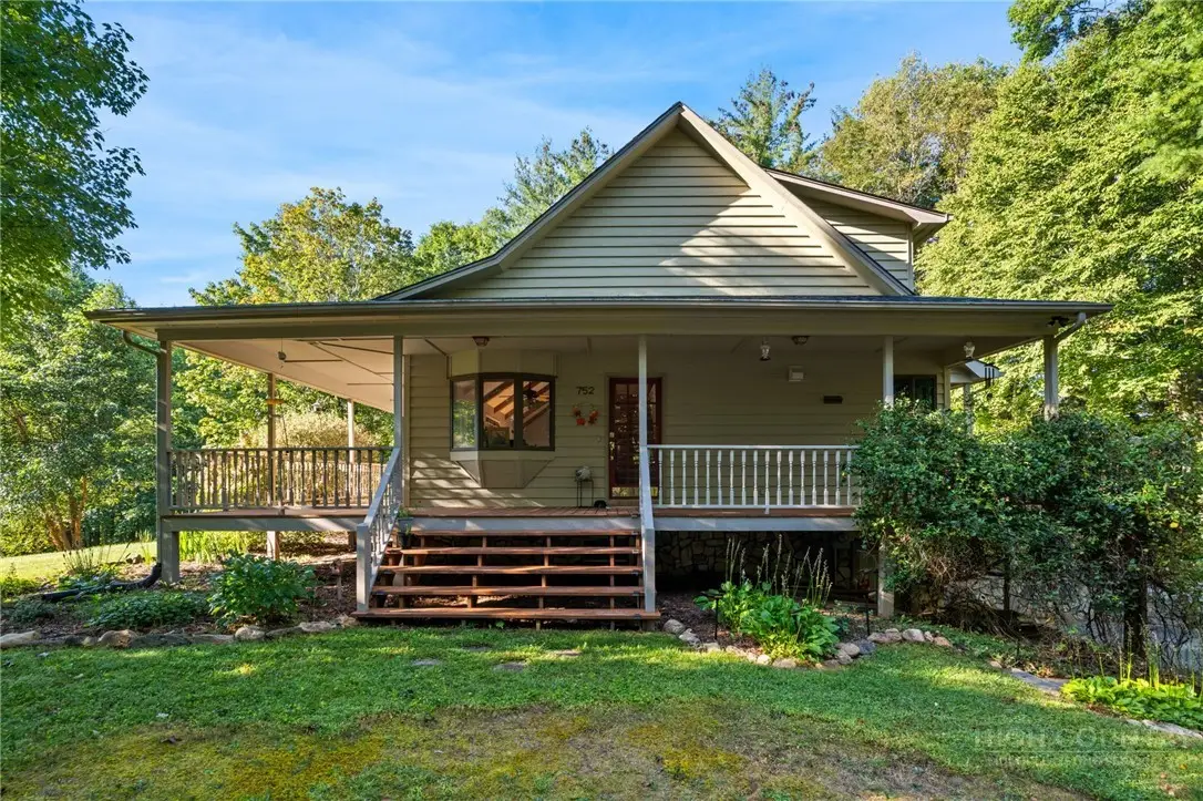 752 James Street, Fleetwood, NC 28626 - #1