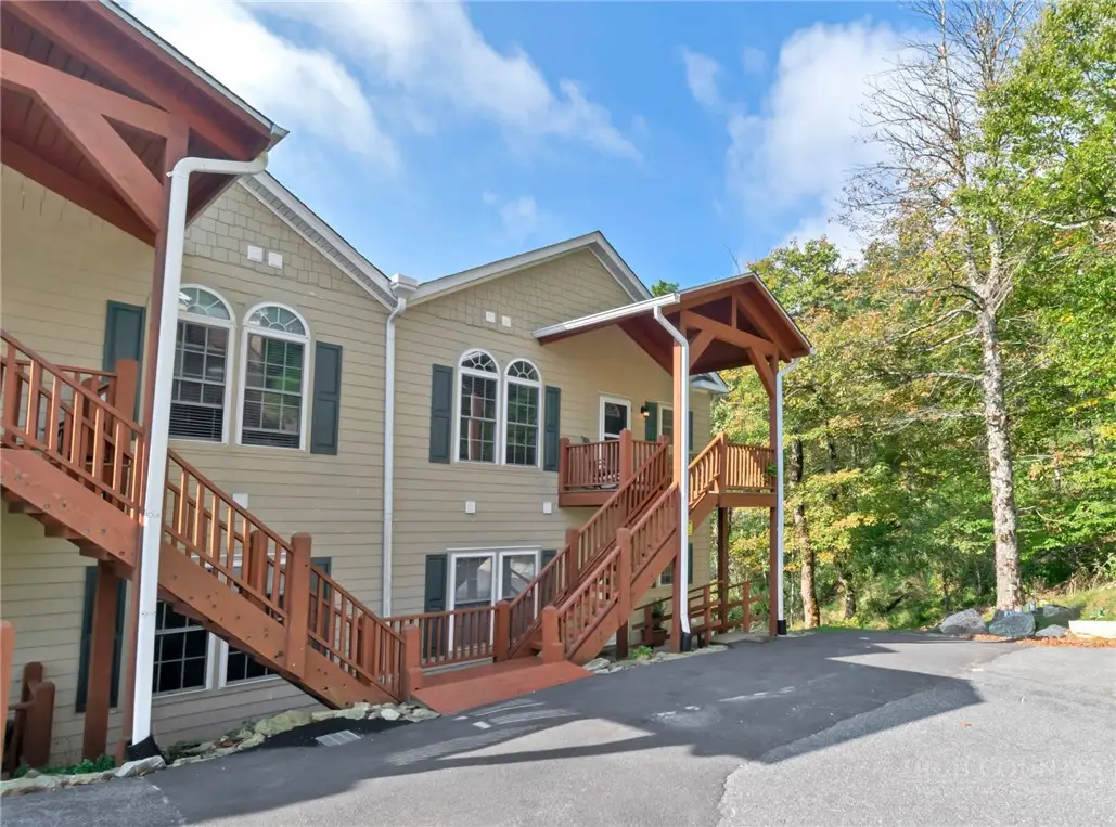 3441 S Beech Mountain Parkway #E6, Beech Mountain, NC 28604 - #1