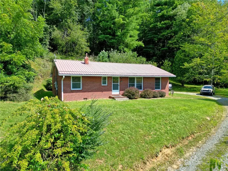 632 Queen Street, Boone, NC 28607 - #2