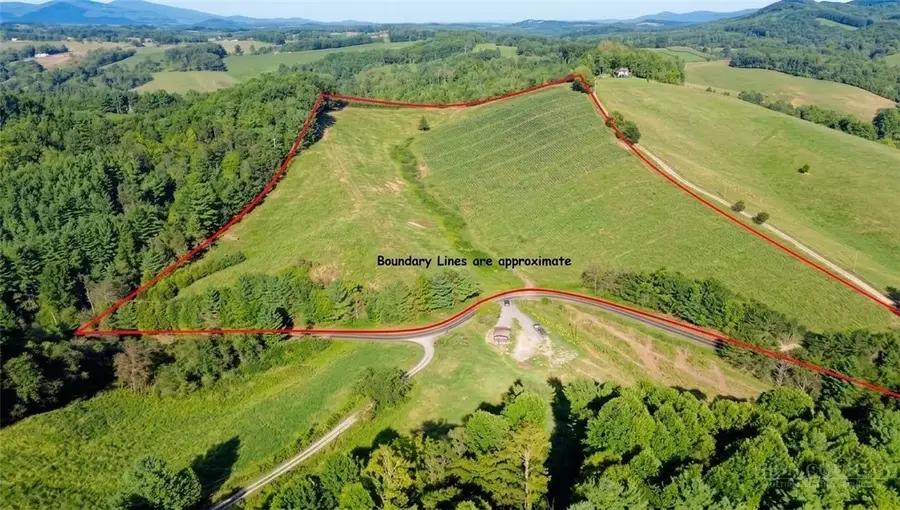 1 Topia Road, Piney Creek, NC 28663 - #3