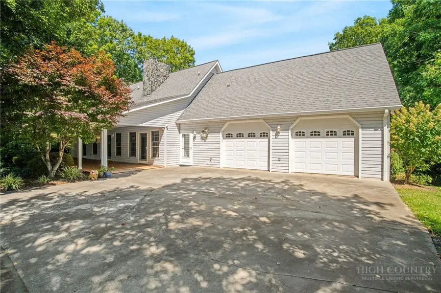 252 Rocky Gap Road, West Jefferson, NC 28694 - #2