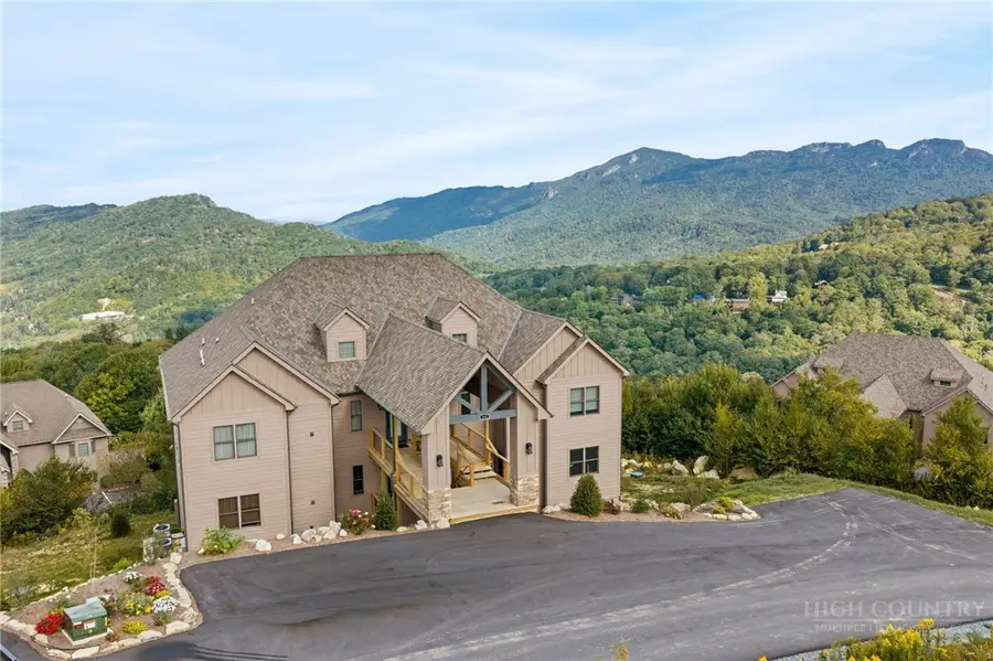 142 Crescent Lane #22-D, Sugar Mountain, NC 28604 - #2