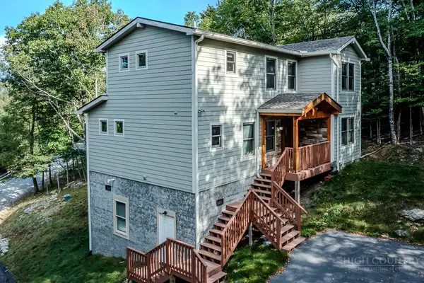 103 Upper Snowbird Trail, Beech Mountain, NC 28604