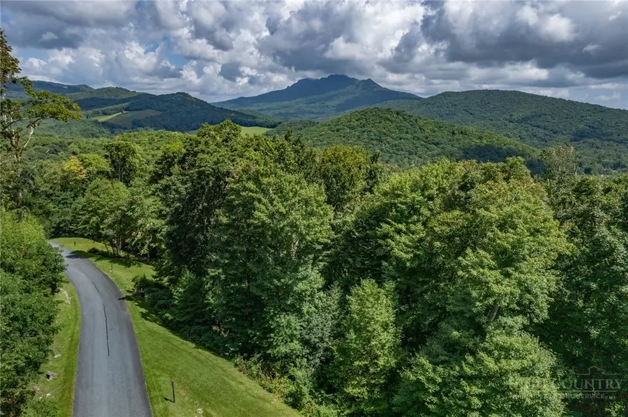 153 Linville Oaks Drive, Linville, NC 28657 - #3