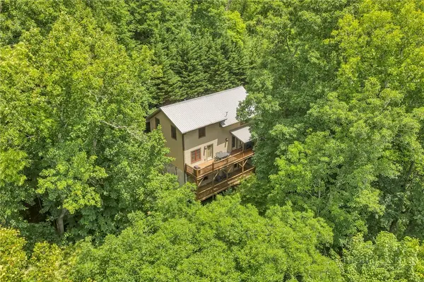 3947 Blackberry Crest Lane, Lenoir, NC 28645