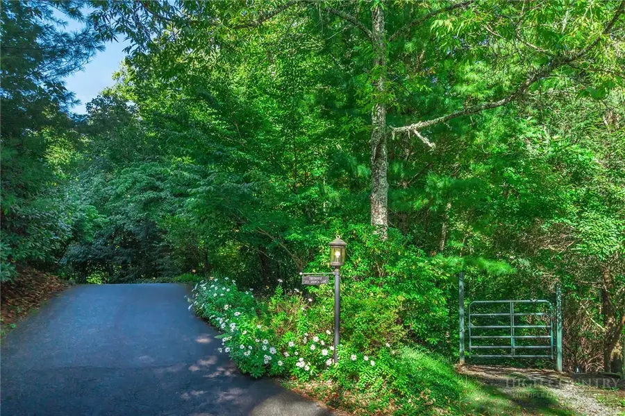 153 Andrea Lane, Blowing Rock, NC 28605 - #2