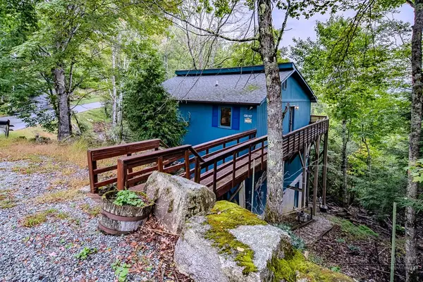 106 Grassy Gap Loop Road, Beech Mountain, NC 28604