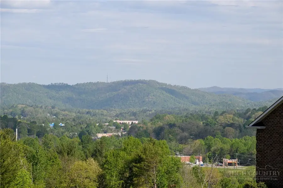 409 Huntington Woods Street, Lenoir, NC 28645 - #2