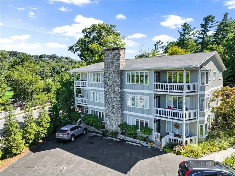 125 Pinnacle Avenue #32, Blowing Rock, NC 28605 - #2