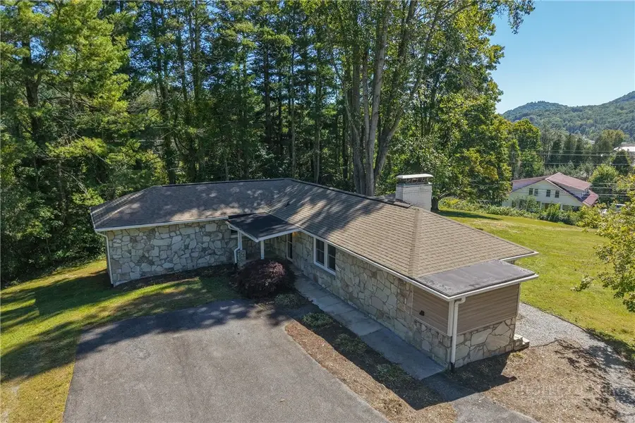 390 Sokassa Road, Newland, NC 28657 - #3