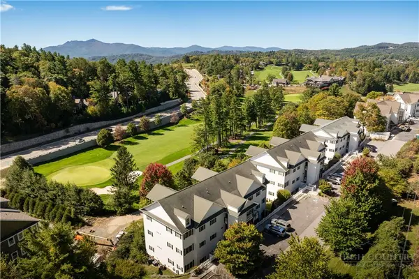 240 Village Drive #403, Blowing Rock, NC 28605