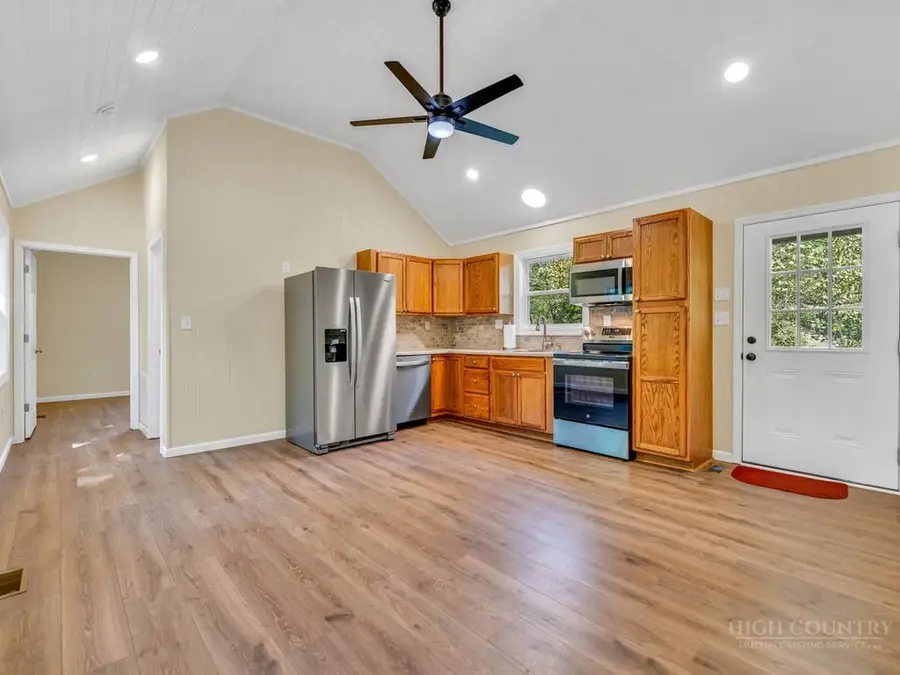 109 Southside Drive, Sparta, NC 28674 - #3