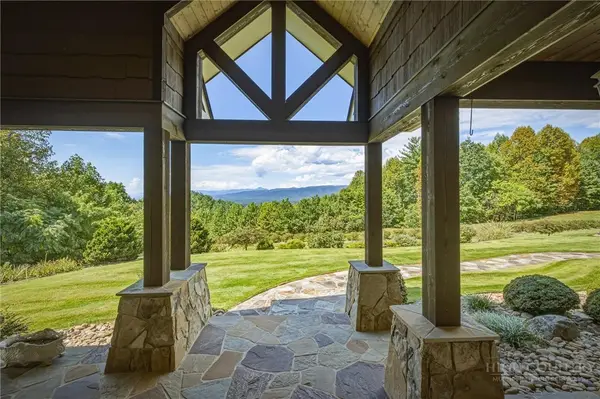 1638 Johns Ridge Parkway, Lenoir, NC 28645