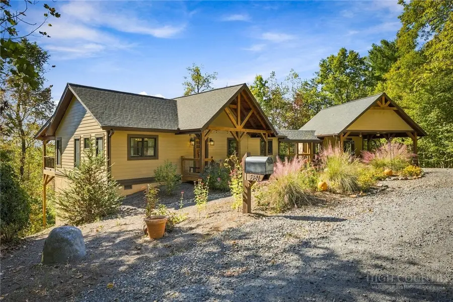 5381 Dogwood Way, Lenoir, NC 28645 - #2