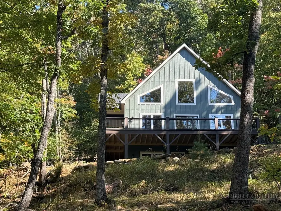 1099 Lauren Lane, West Jefferson, NC 28694 - #2