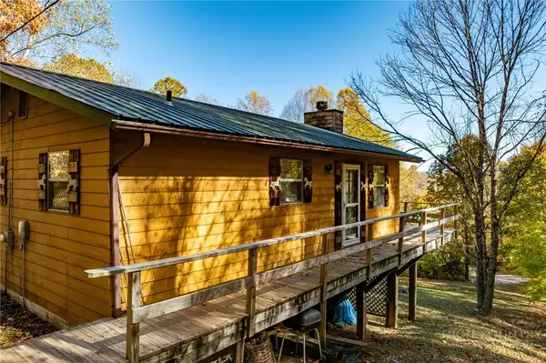 1365 Stone Mountain Road, Vilas, NC 28692