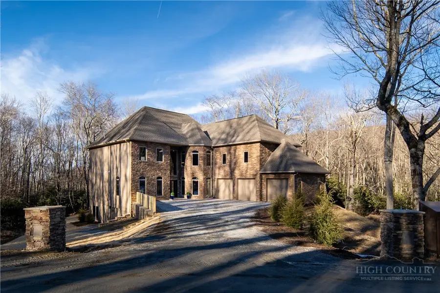 216 Greenbriar Road, Beech Mountain, NC 28604 - #2