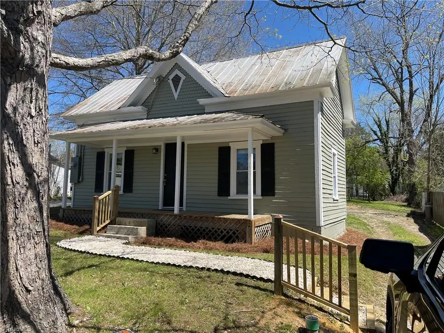 541 Columbia Avenue, Ramseur, NC 27316 - Image #2